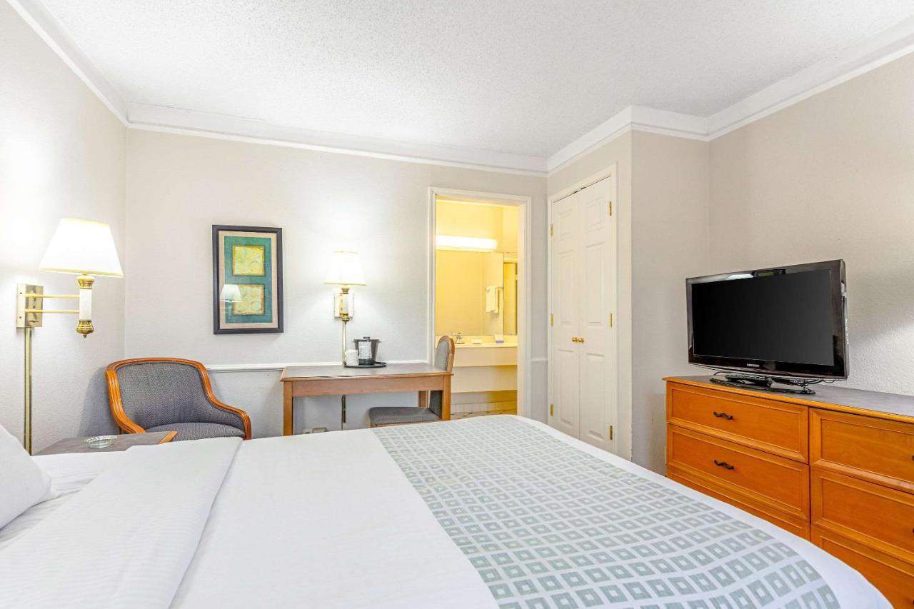 Rodeway Inn Huntsville Kültér fotó