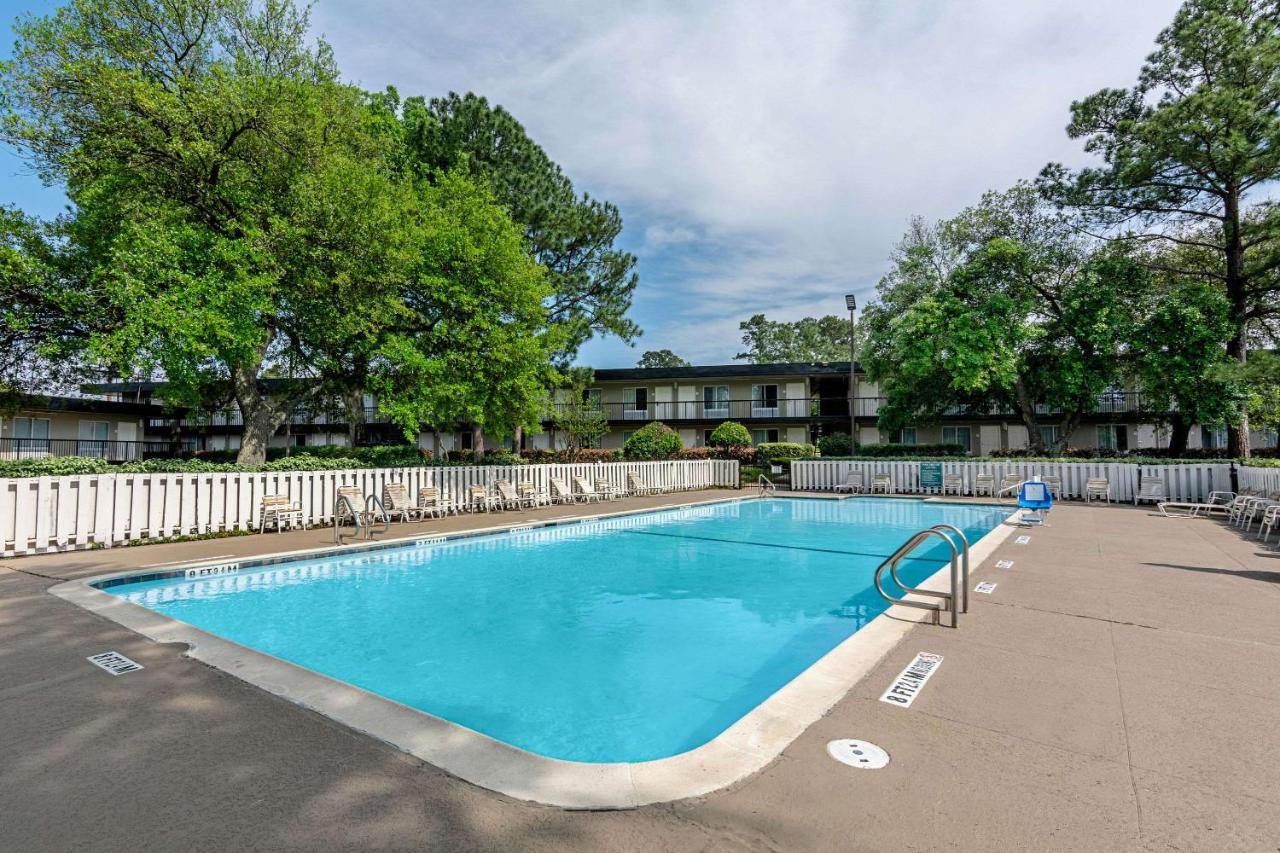 Rodeway Inn Huntsville Kültér fotó